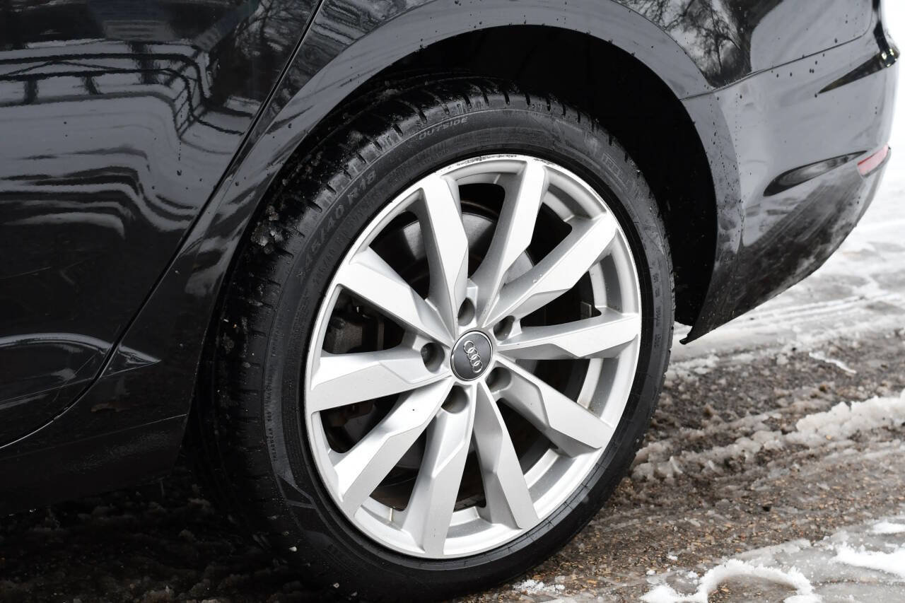 Used 2017 Audi A4 2.0T Premium w/ Convenience Package image 22