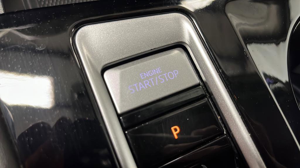 Used 2024 Volkswagen Atlas SE AWD/4WD image 21