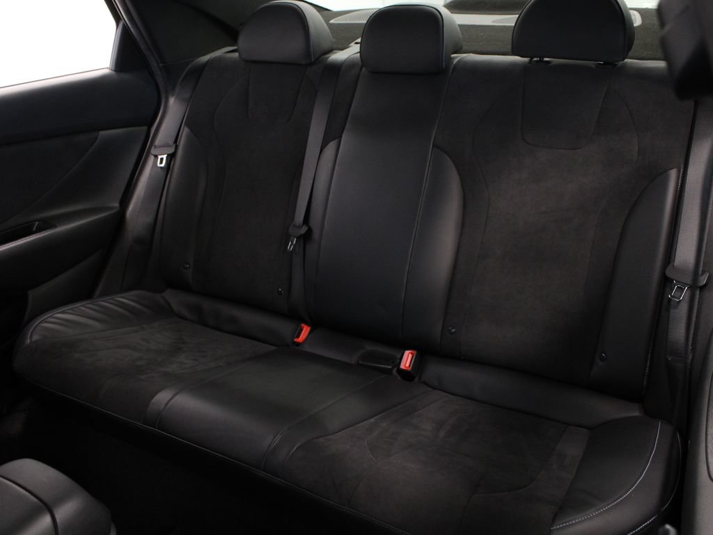 Used 2022 Hyundai Elantra N FWD image 28