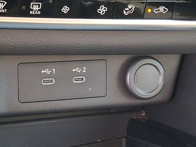 Certified 2026 Nissan Rogue SV FWD image 24