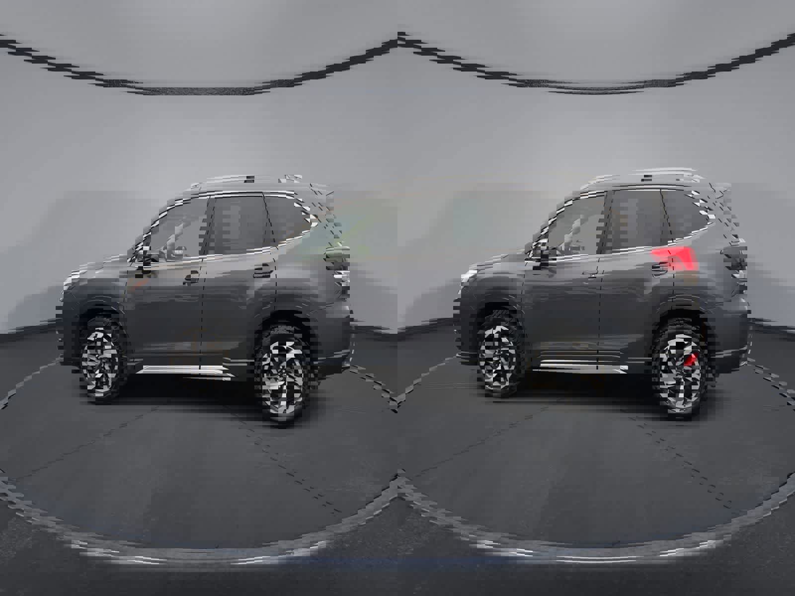 Certified 2023 Subaru Forester Touring AWD/4WD image 5