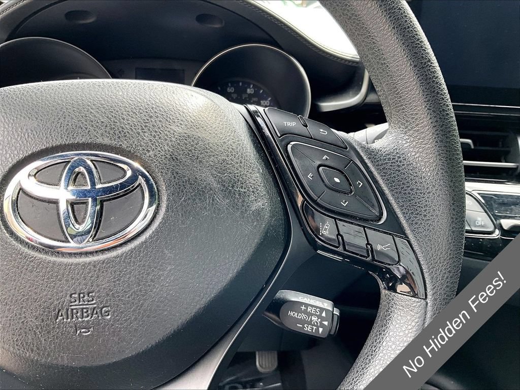 Used 2019 Toyota C-HR LE FWD image 15