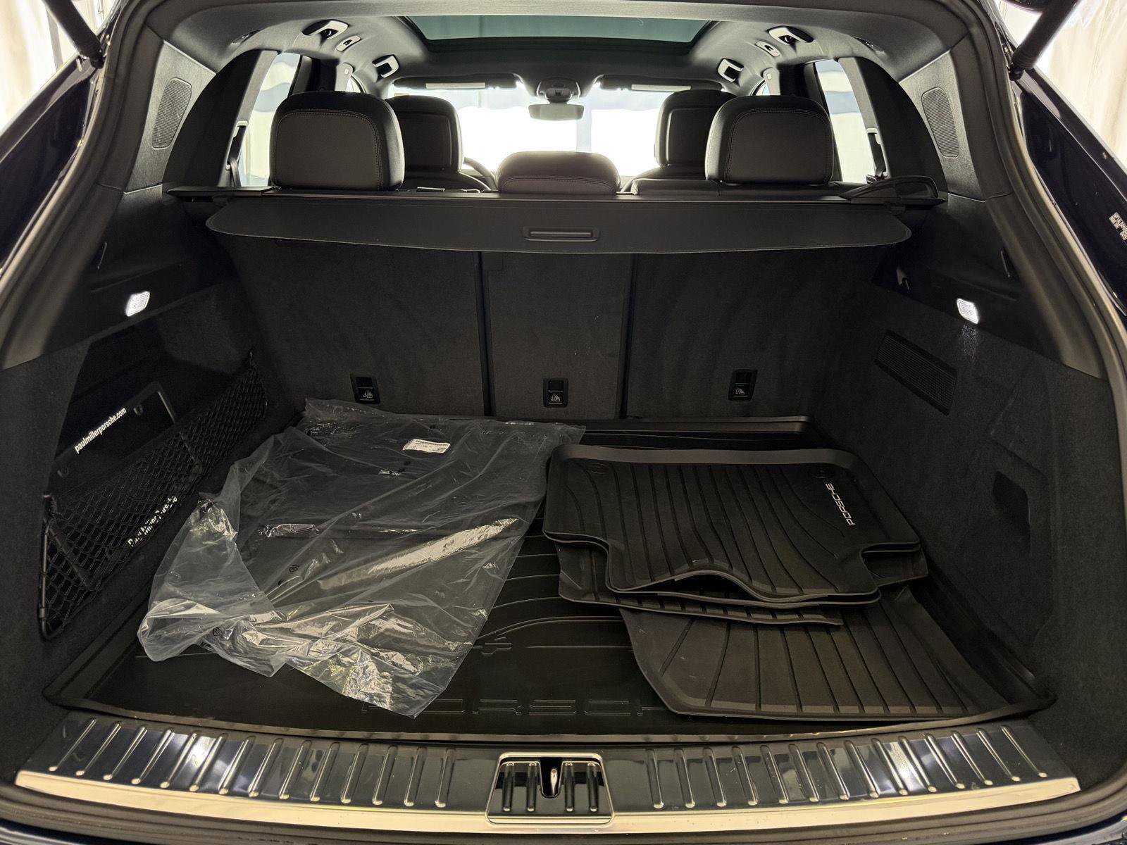 Certified 2025 Porsche Cayenne S image 28