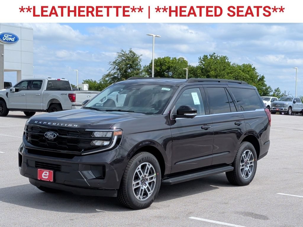 New 2026 Ford Expedition Active RWD image 3