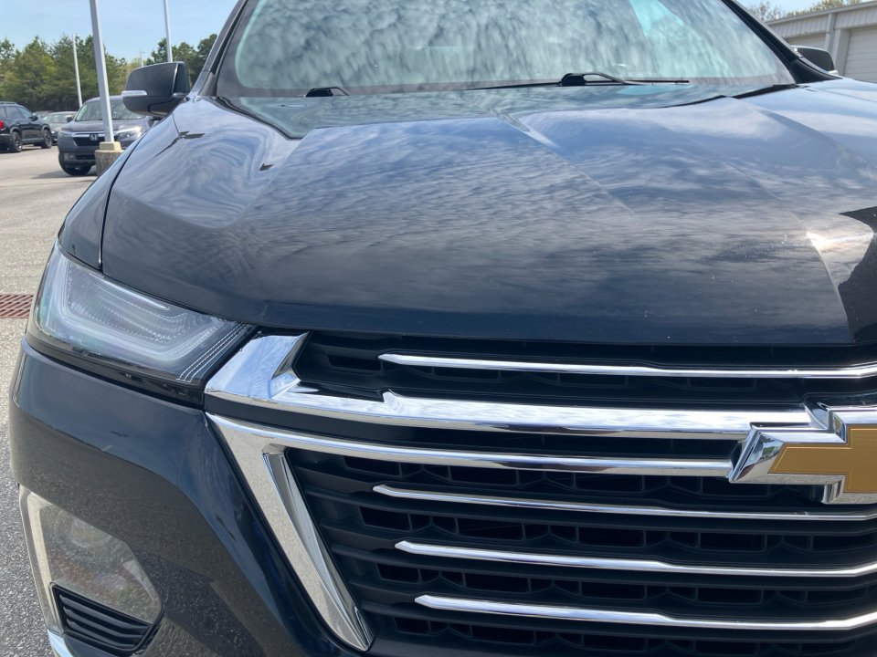 Used 2022 Chevrolet Traverse LT image 28