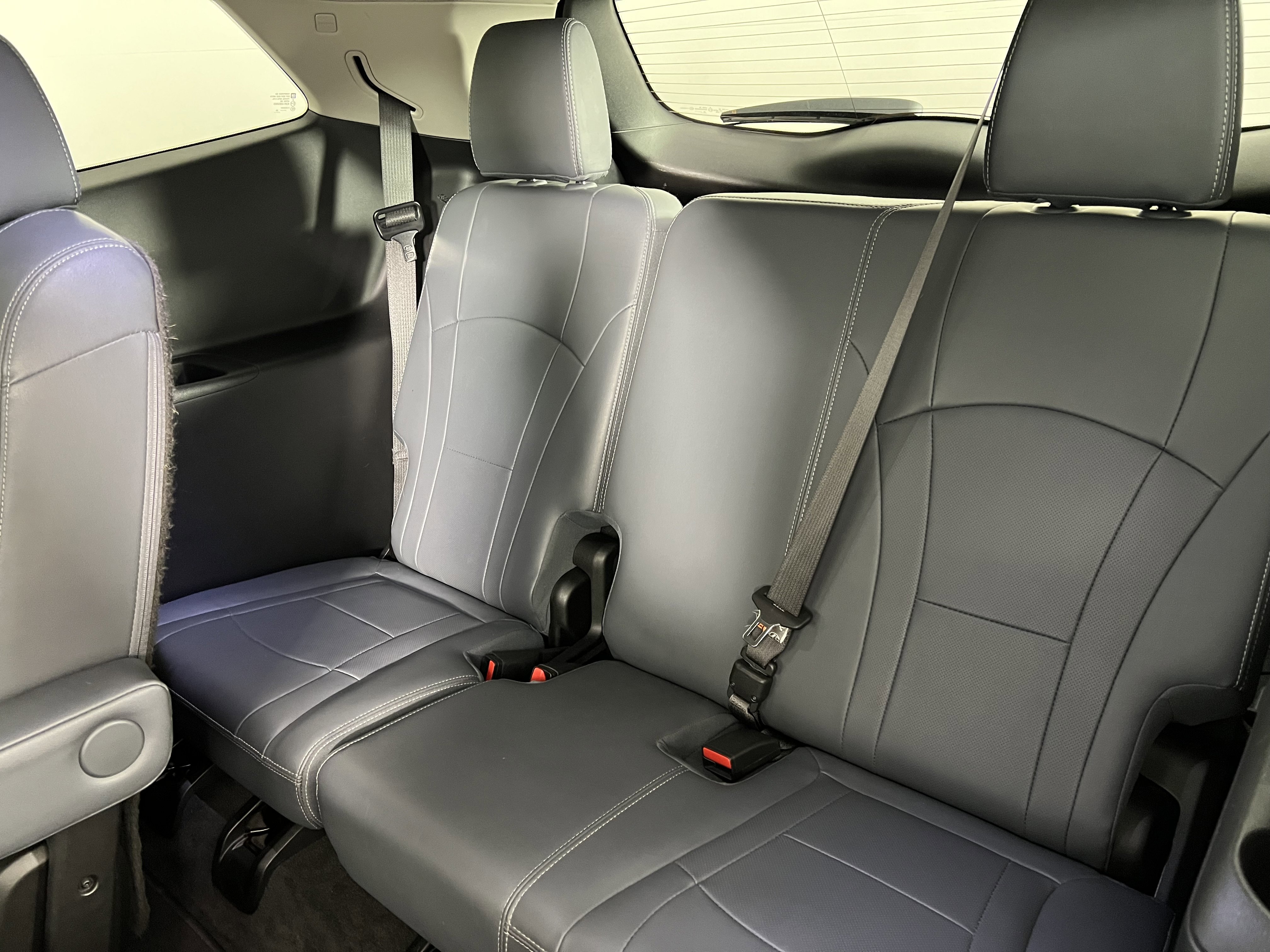 Used 2020 Buick Enclave Essence w/ Sport Touring Edition image 22