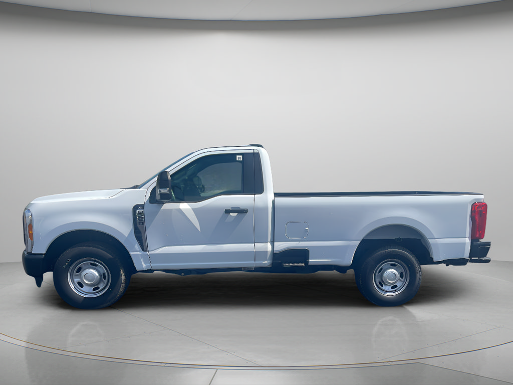 Used 2023 Ford F250 XL RWD image 5