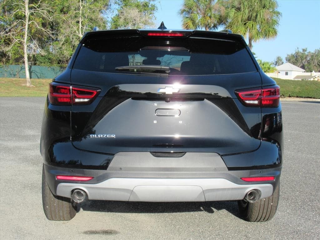 New 2025 Chevrolet Blazer LT w/ Convenience Package image 5