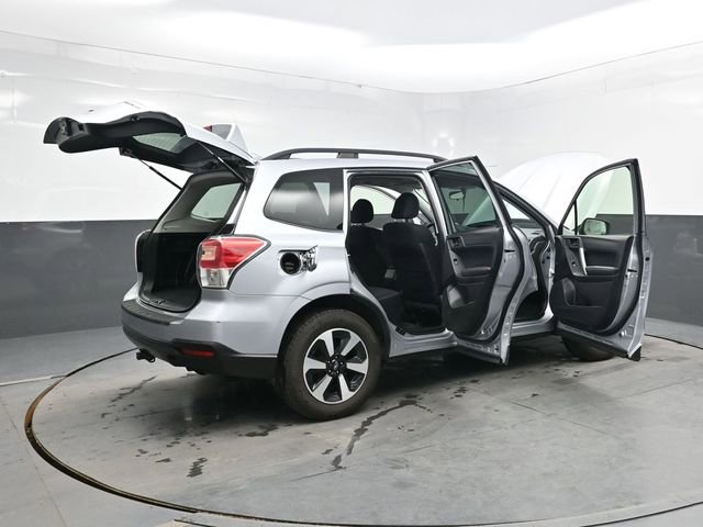 Used 2018 Subaru Forester 2.5i Premium w/ All-Weather Package AWD/4WD image 39