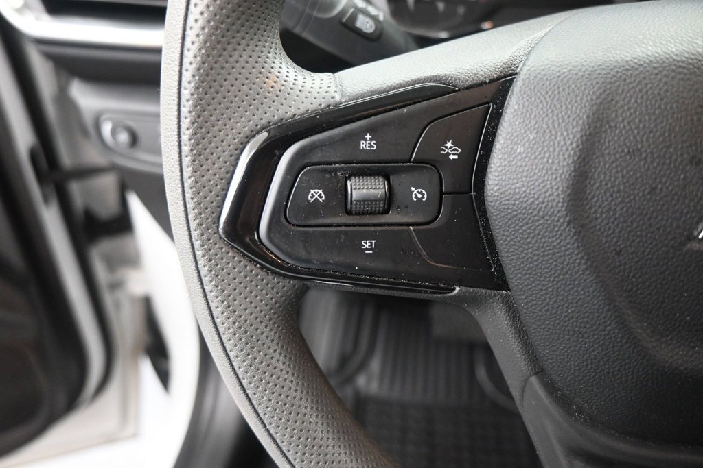 Used 2023 Chevrolet TrailBlazer LT w/ Convenience Package FWD image 12