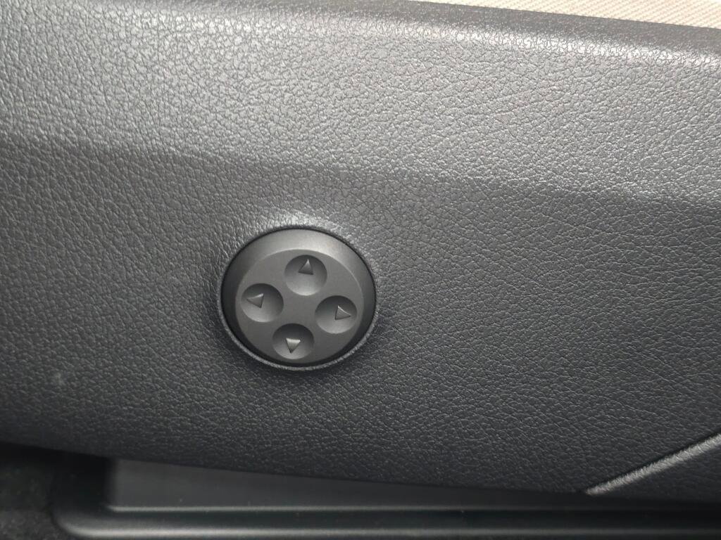 New 2026 Mercedes-Benz GLC 300 4MATIC image 22