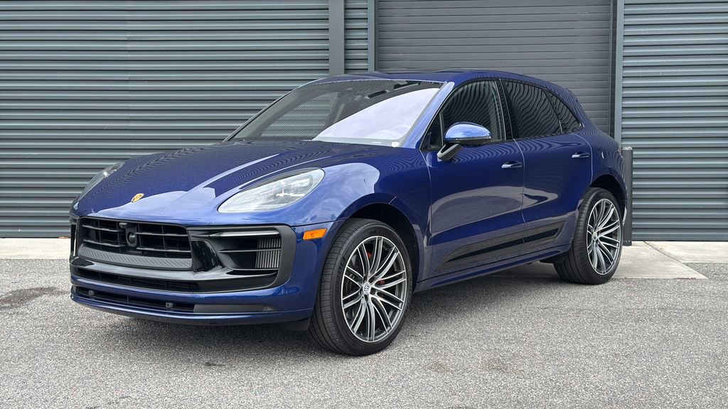 Certified 2025 Porsche Macan S image 1