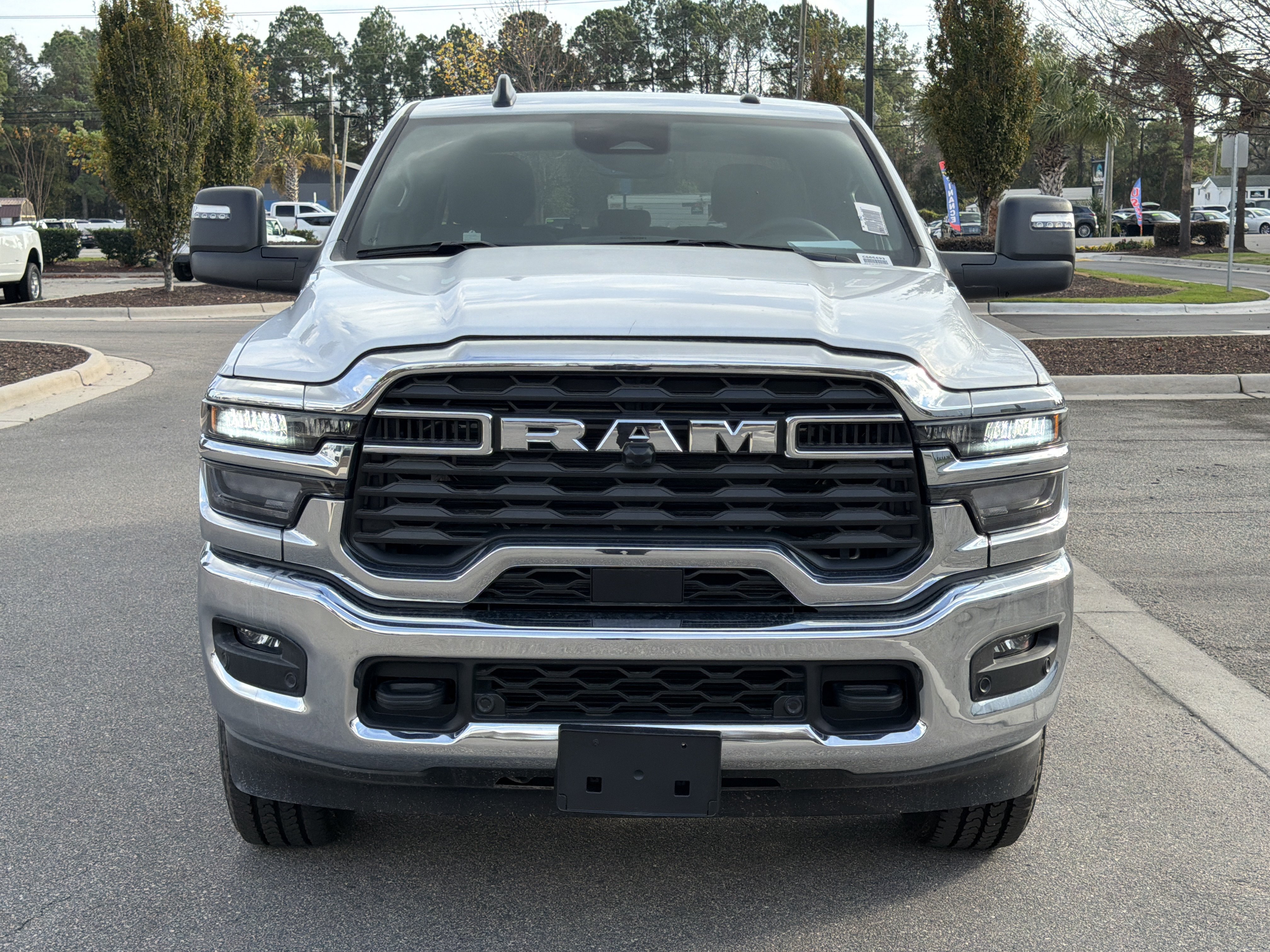 Used 2025 RAM 3500 Big Horn AWD/4WD image 3