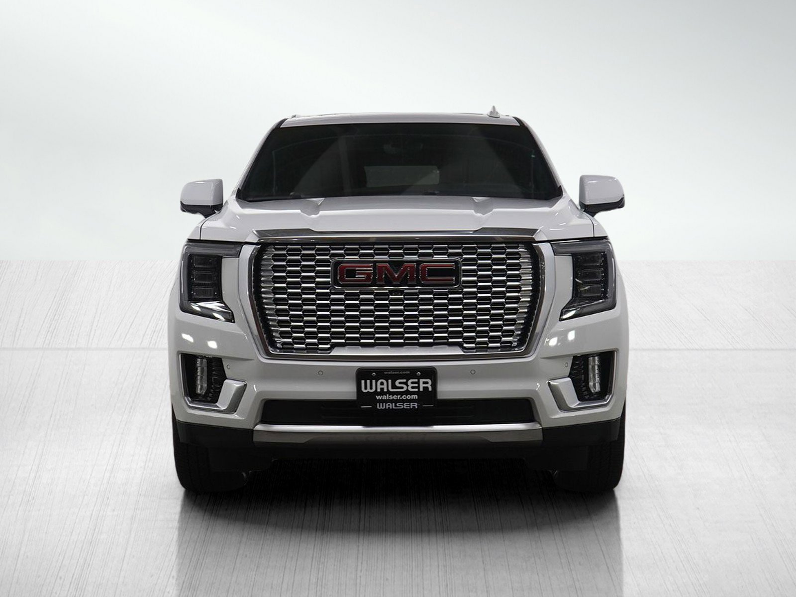 Used 2021 GMC Yukon Denali w/ Denali Premium Package image 8