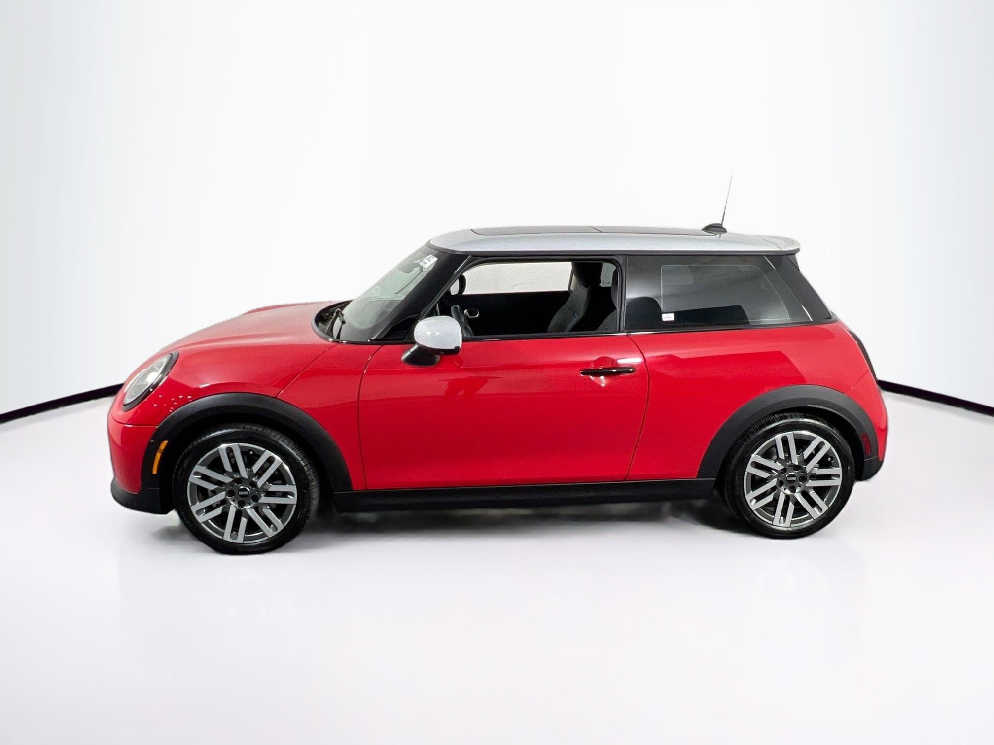 Used 2025 MINI Cooper S image 8