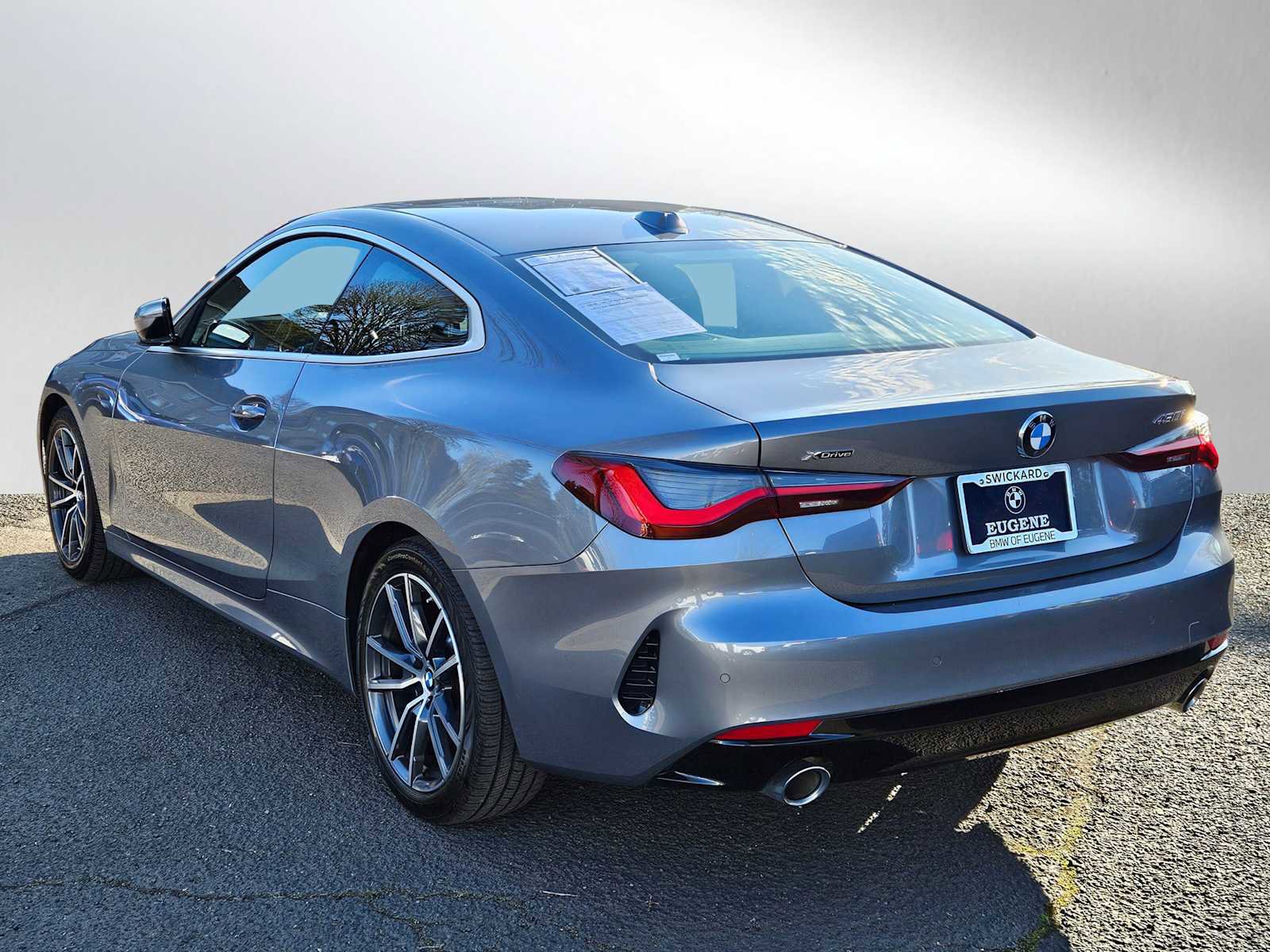 Used 2024 BMW 430i xDrive Coupe w/ Premium Package image 10