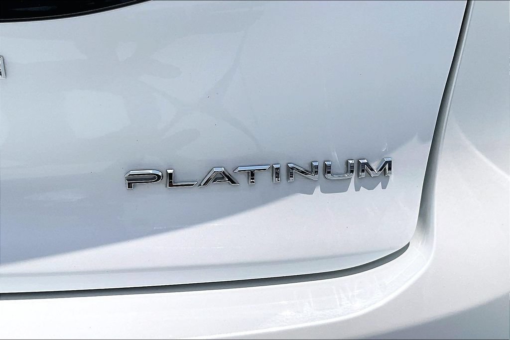 Certified 2025 Toyota Crown Platinum AWD/4WD image 26