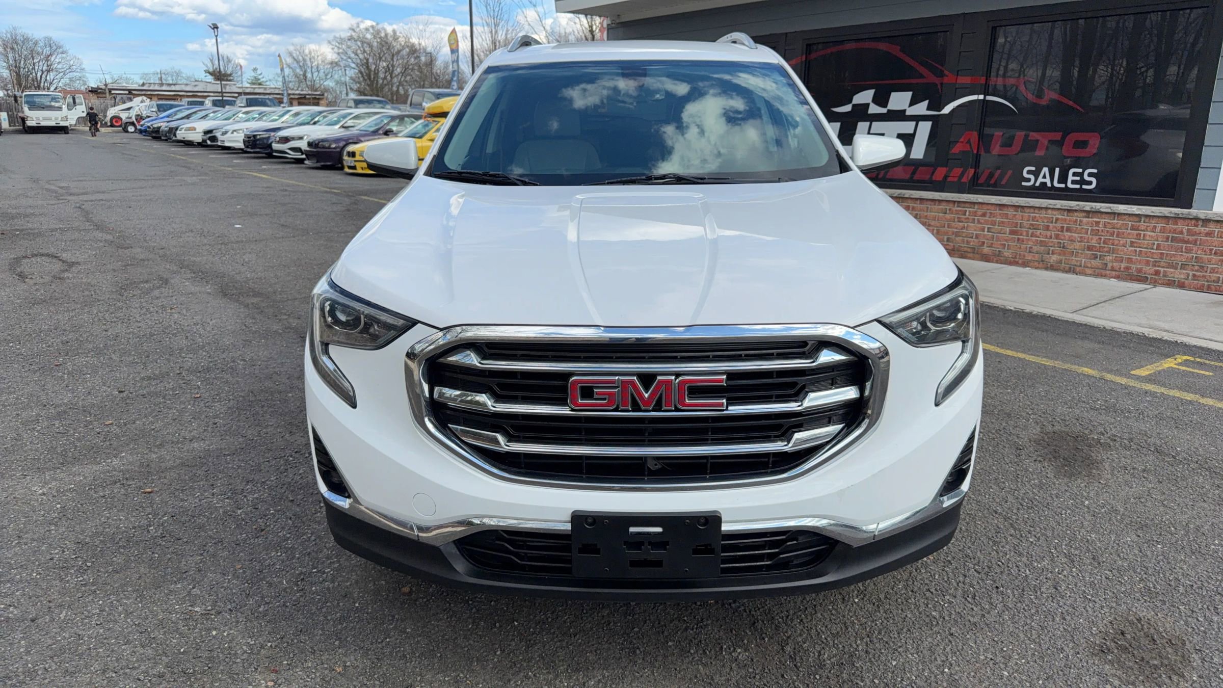 Used 2018 GMC Terrain SLT w/ Infotainment Package II image 2