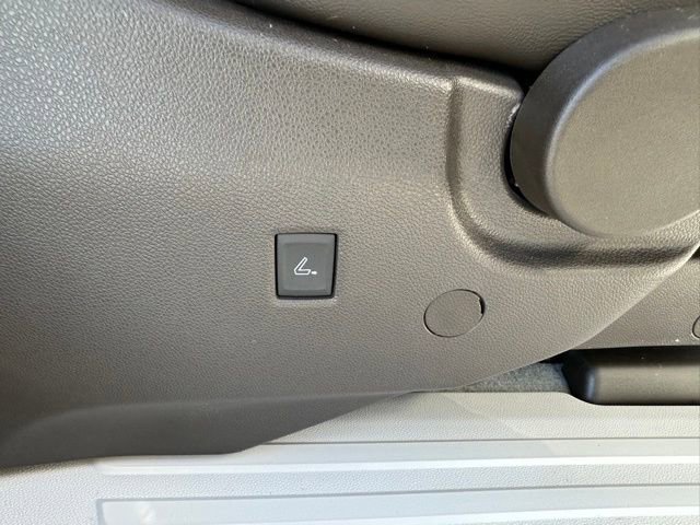 Used 2024 GMC Acadia Denali image 12