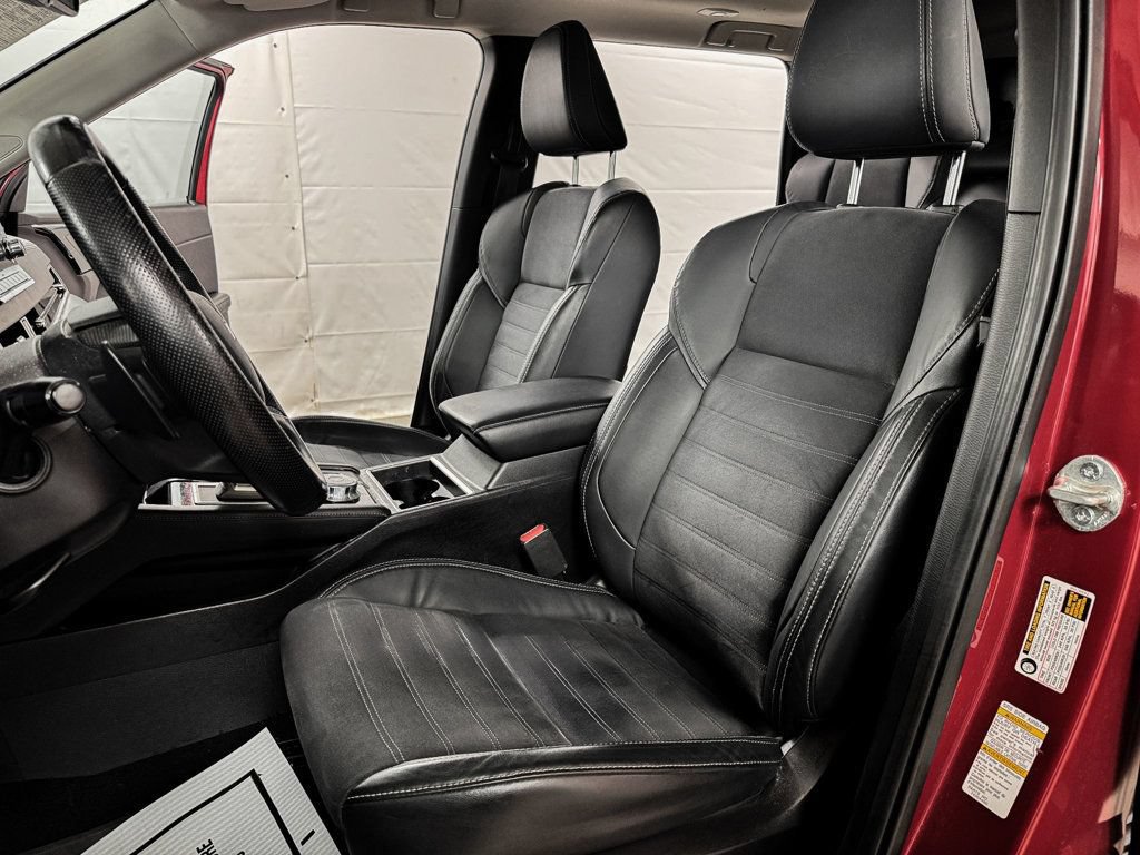 Used 2022 Mitsubishi Outlander 4WD SE image 9
