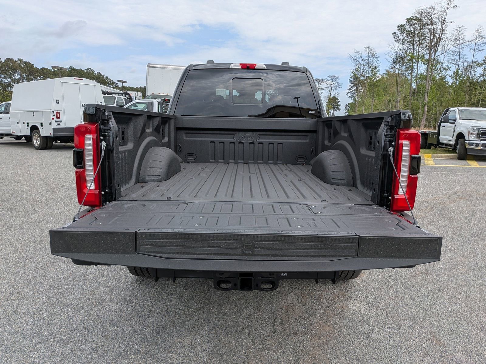 Certified 2026 Ford F250 Lariat w/ Black Appearance Package image 7
