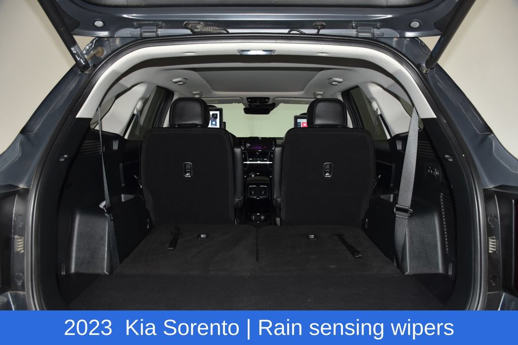 Used 2023 Kia Sorento SX AWD/4WD image 35