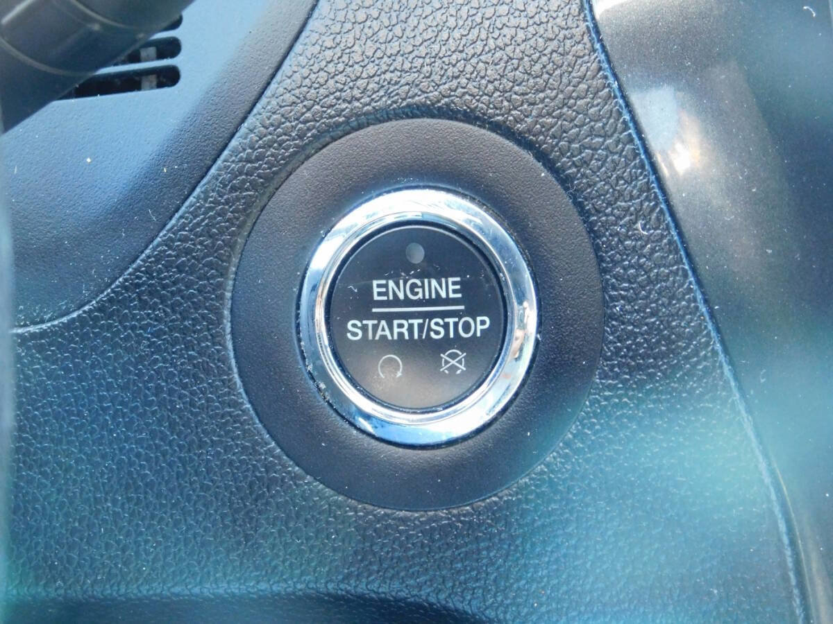 Used 2017 Ford Explorer XLT w/ Equipment Group 202A image 17