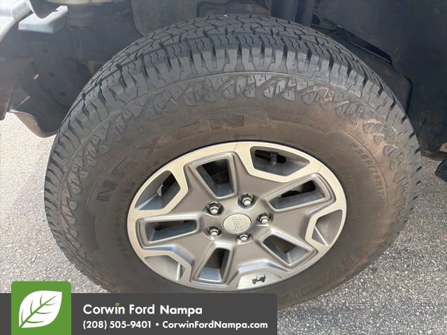 Used 2017 Jeep Wrangler Sport w/ Connectivity Group AWD/4WD image 11