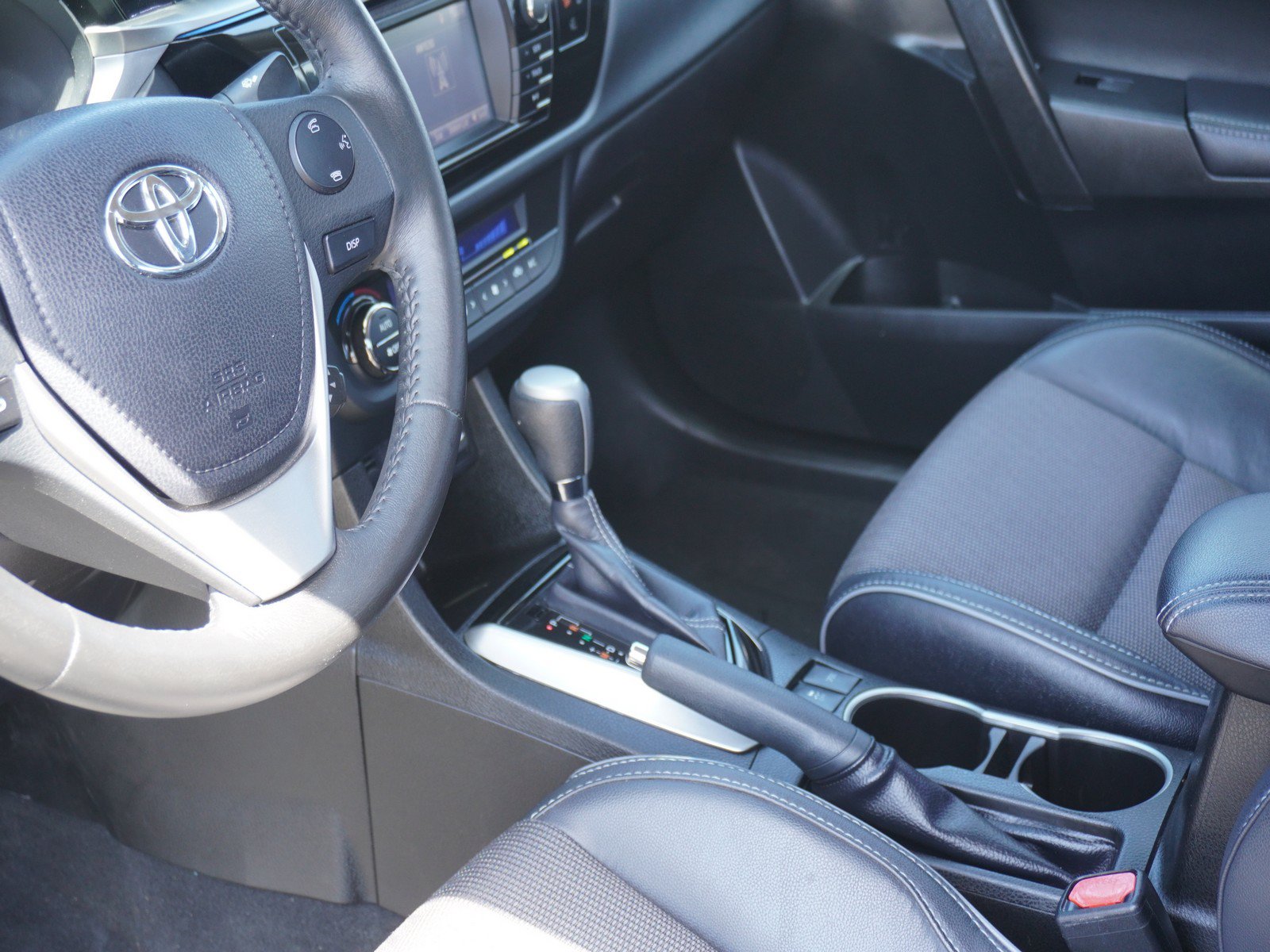 Used 2016 Toyota Corolla S FWD image 18