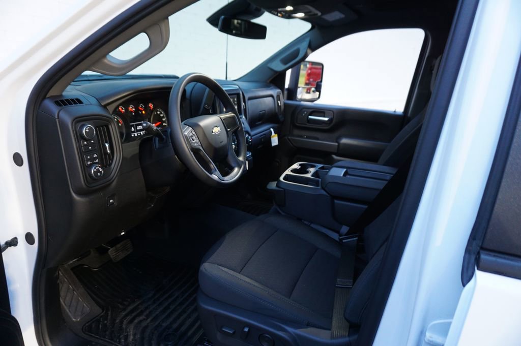 New 2026 Chevrolet Silverado 2500 Custom w/ Custom Value Package image 9