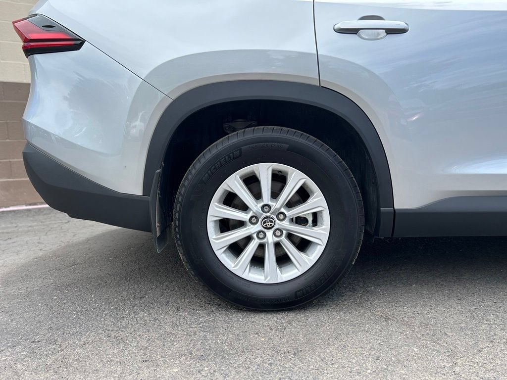 Used 2025 Toyota Grand Highlander AWD Hybrid image 4