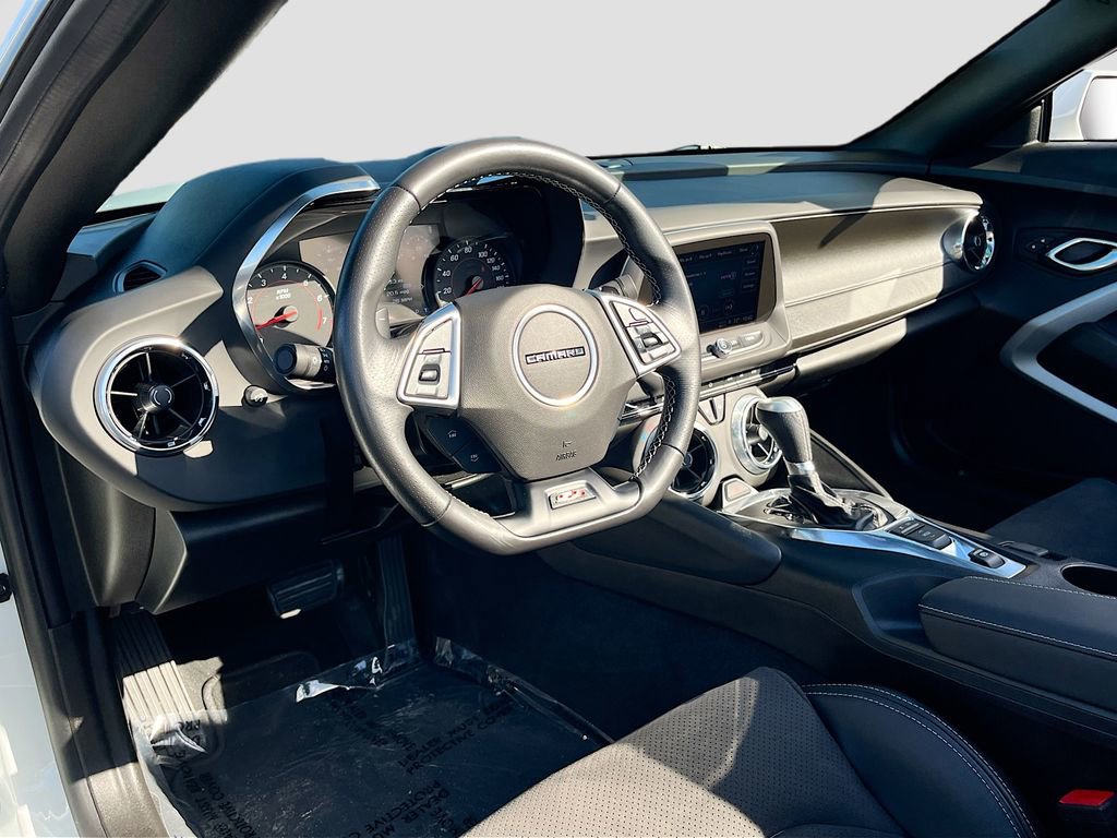 Used 2022 Chevrolet Camaro SS image 9