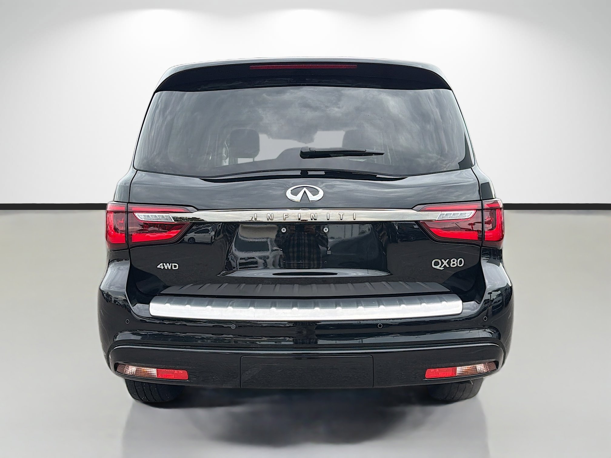 Used 2023 INFINITI QX80 Premium Select w/ Cargo Package image 4