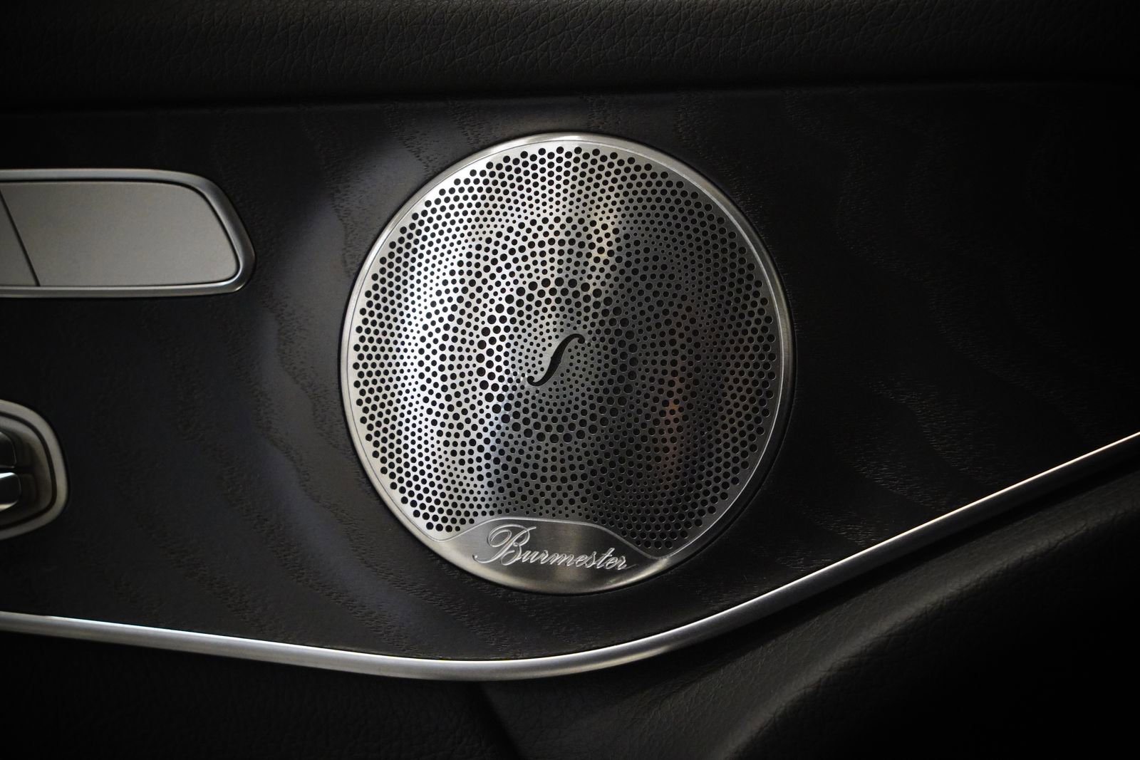 Used 2018 Mercedes-Benz GLC 300 4MATIC image 27