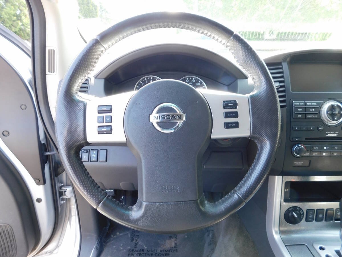 Used 2011 Nissan Pathfinder Silver AWD/4WD image 10