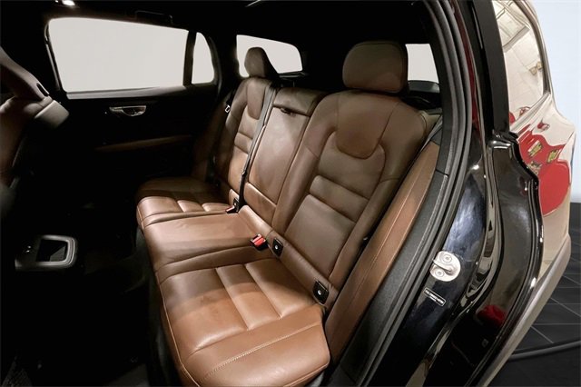 Certified 2025 Volvo V60 B5 Cross Country Plus image 27