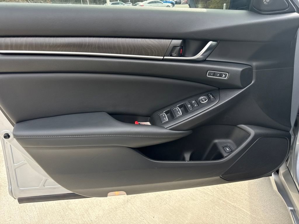 Used 2021 Honda Accord EX-L image 25