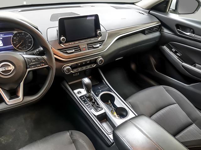 Used 2023 Nissan Altima 2.5 SV image 13