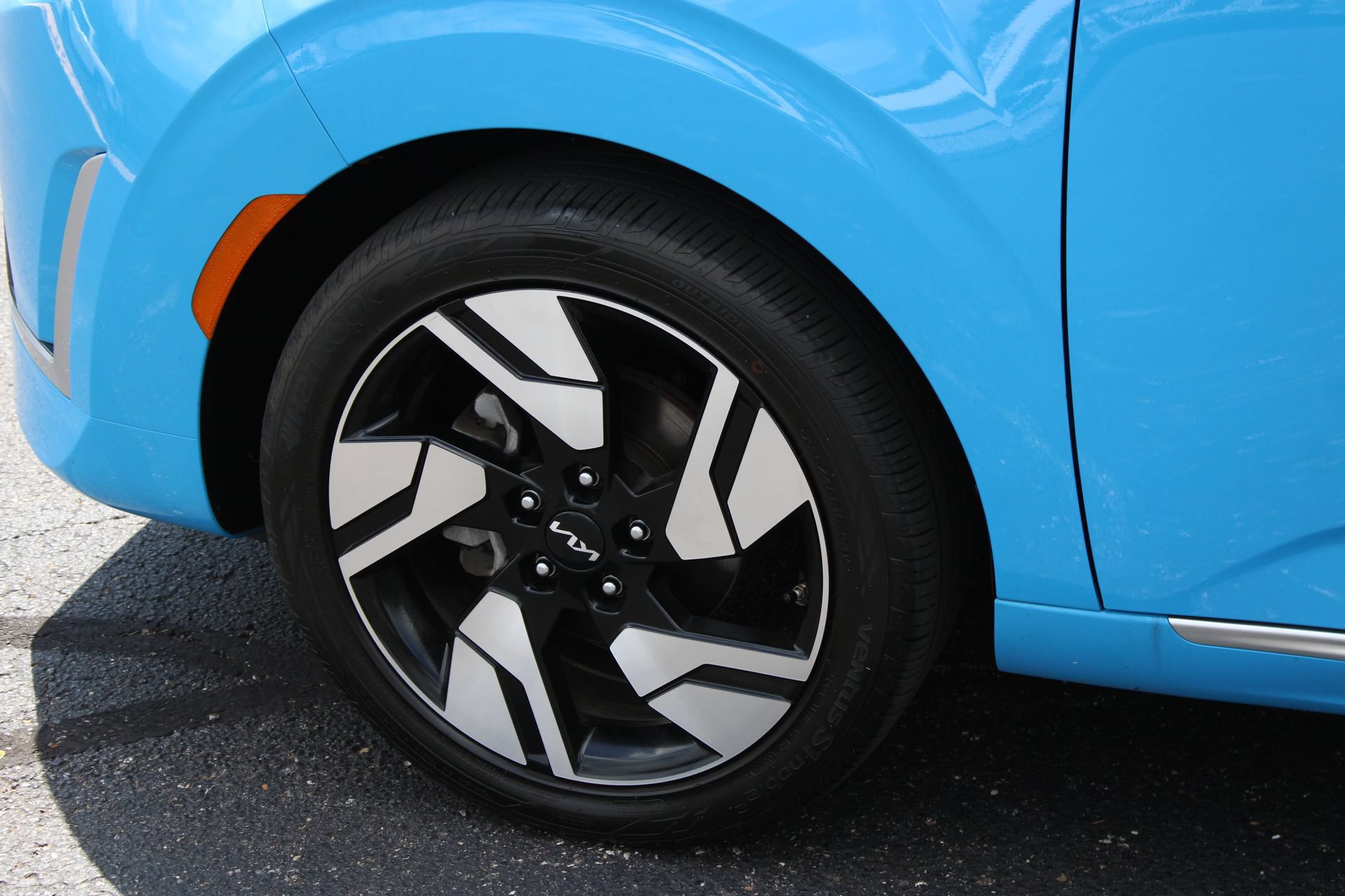 Used 2023 Kia Soul GT-Line FWD image 11