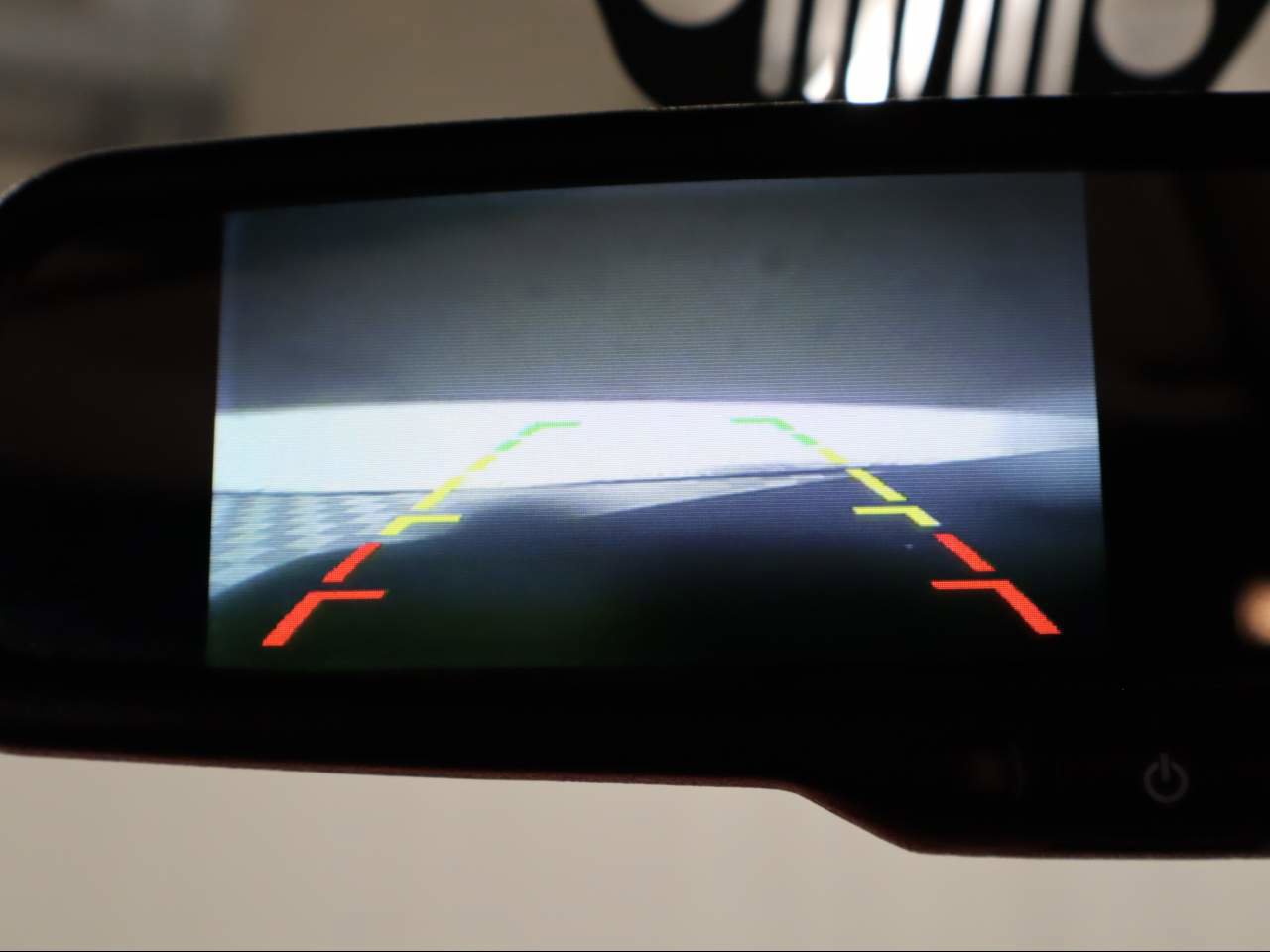 Used 2016 Jeep Wrangler Unlimited Rubicon w/ Connectivity Group image 14