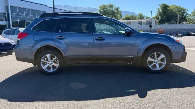 Used 2013 Subaru Outback 2.5i Limited AWD/4WD image 2