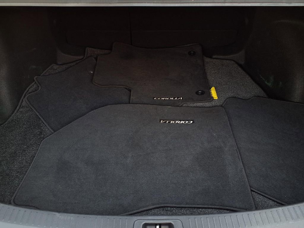 Certified 2024 Toyota Corolla LE FWD image 19