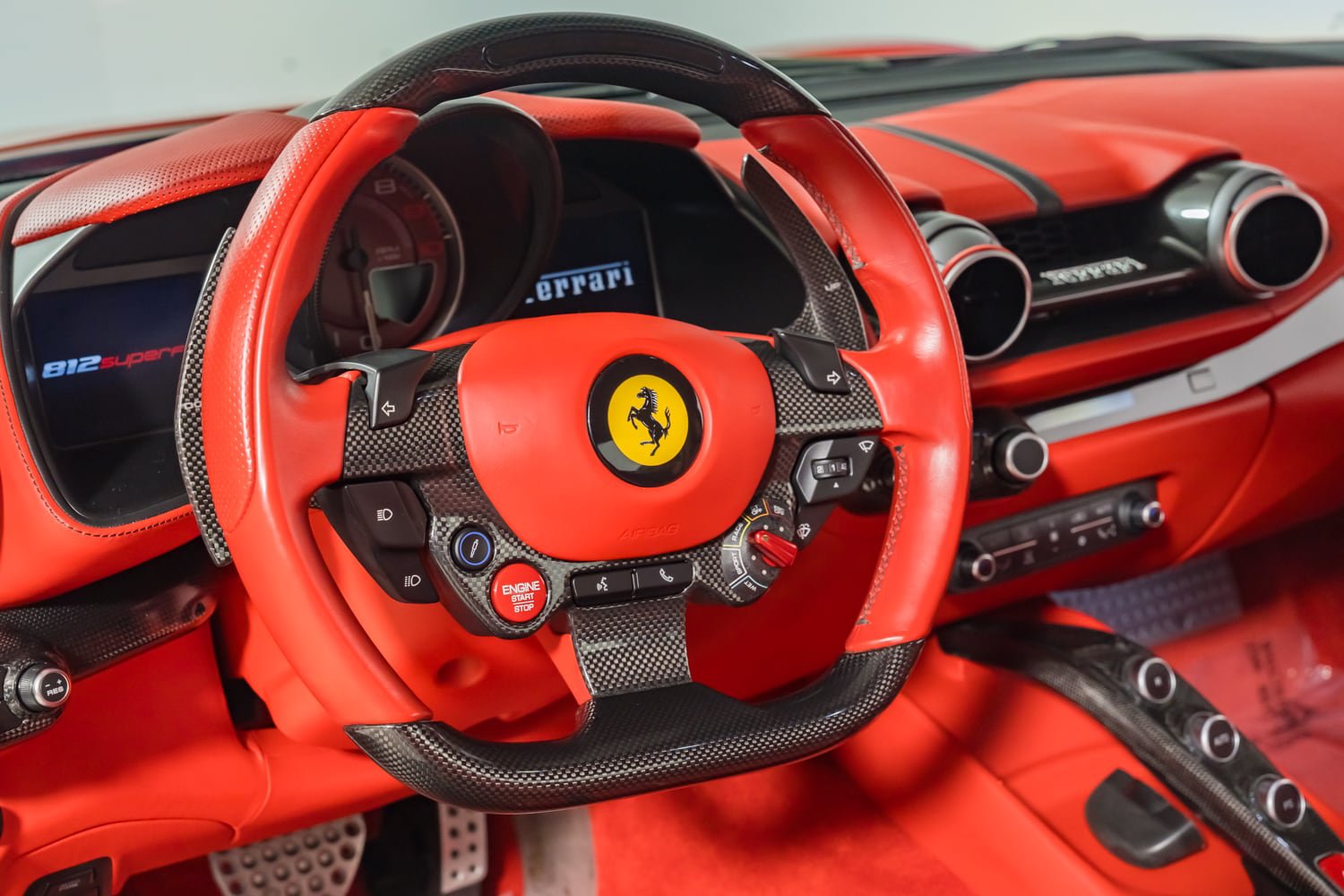 Used 2018 Ferrari 812 Superfast RWD image 21