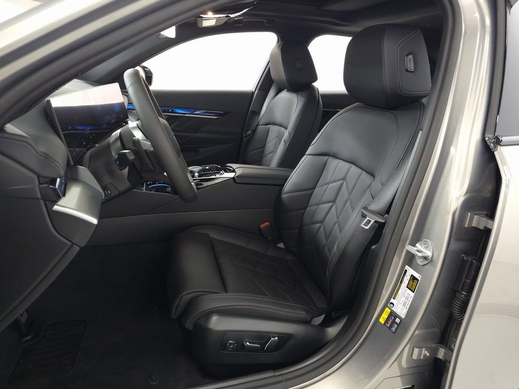 New 2025 BMW i5 M60 image 12