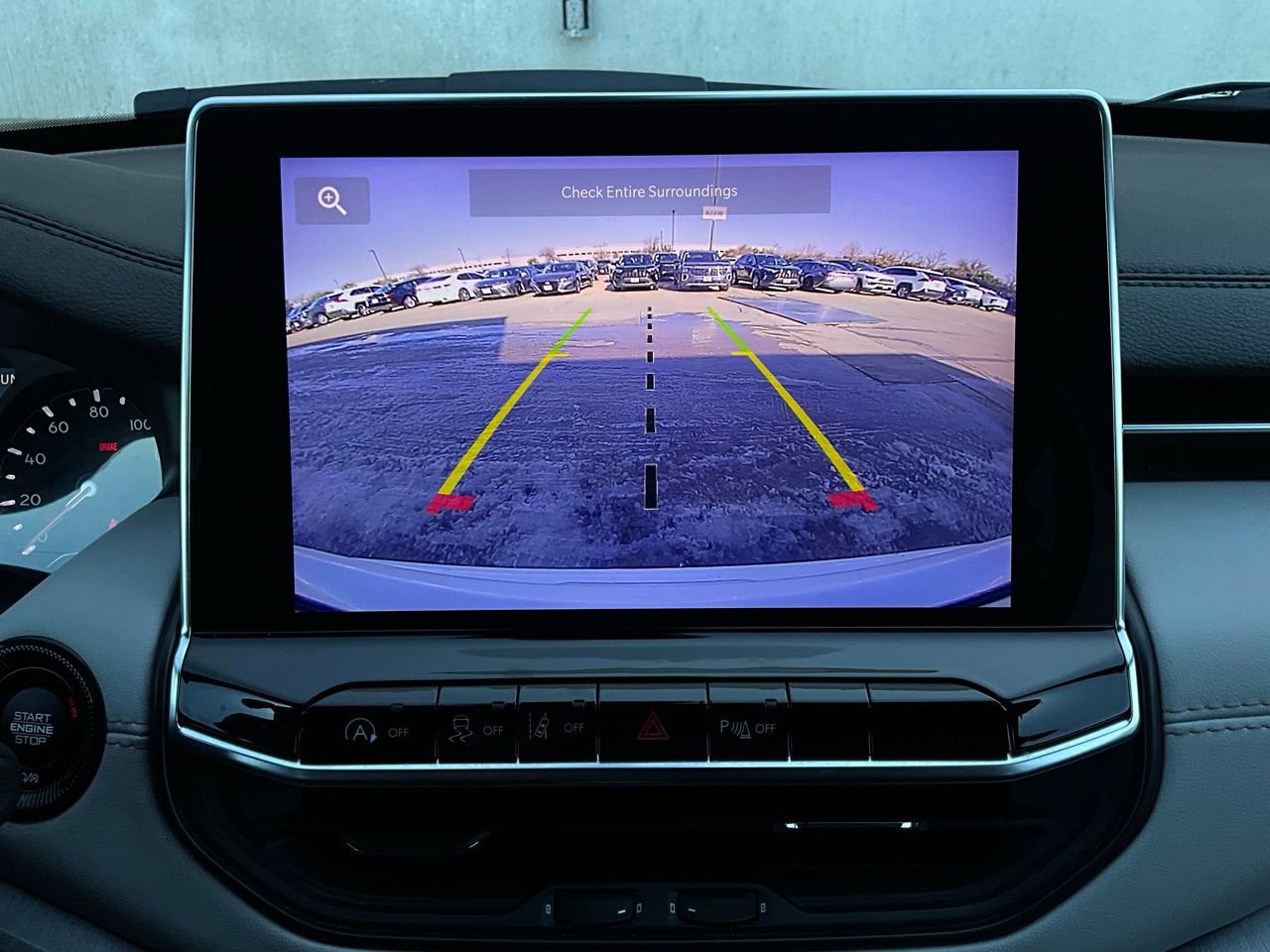 Used 2025 Jeep Compass Limited image 34