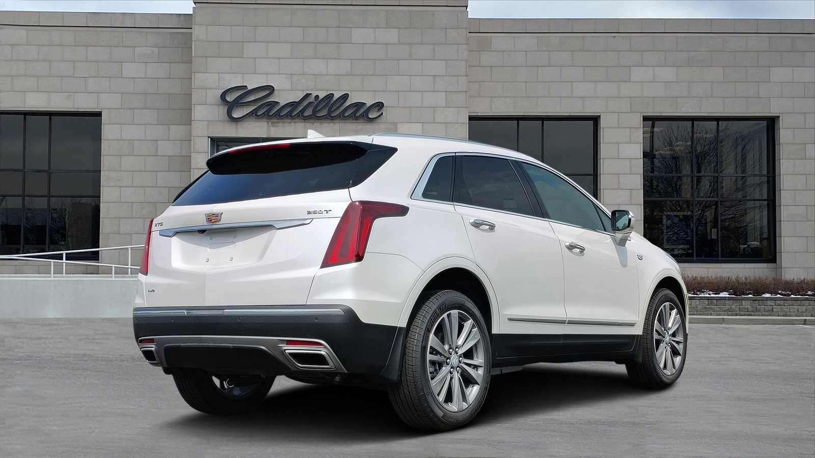 New 2025 Cadillac XT5 Premium Luxury w/ LPO, Floor Liner Package image 3