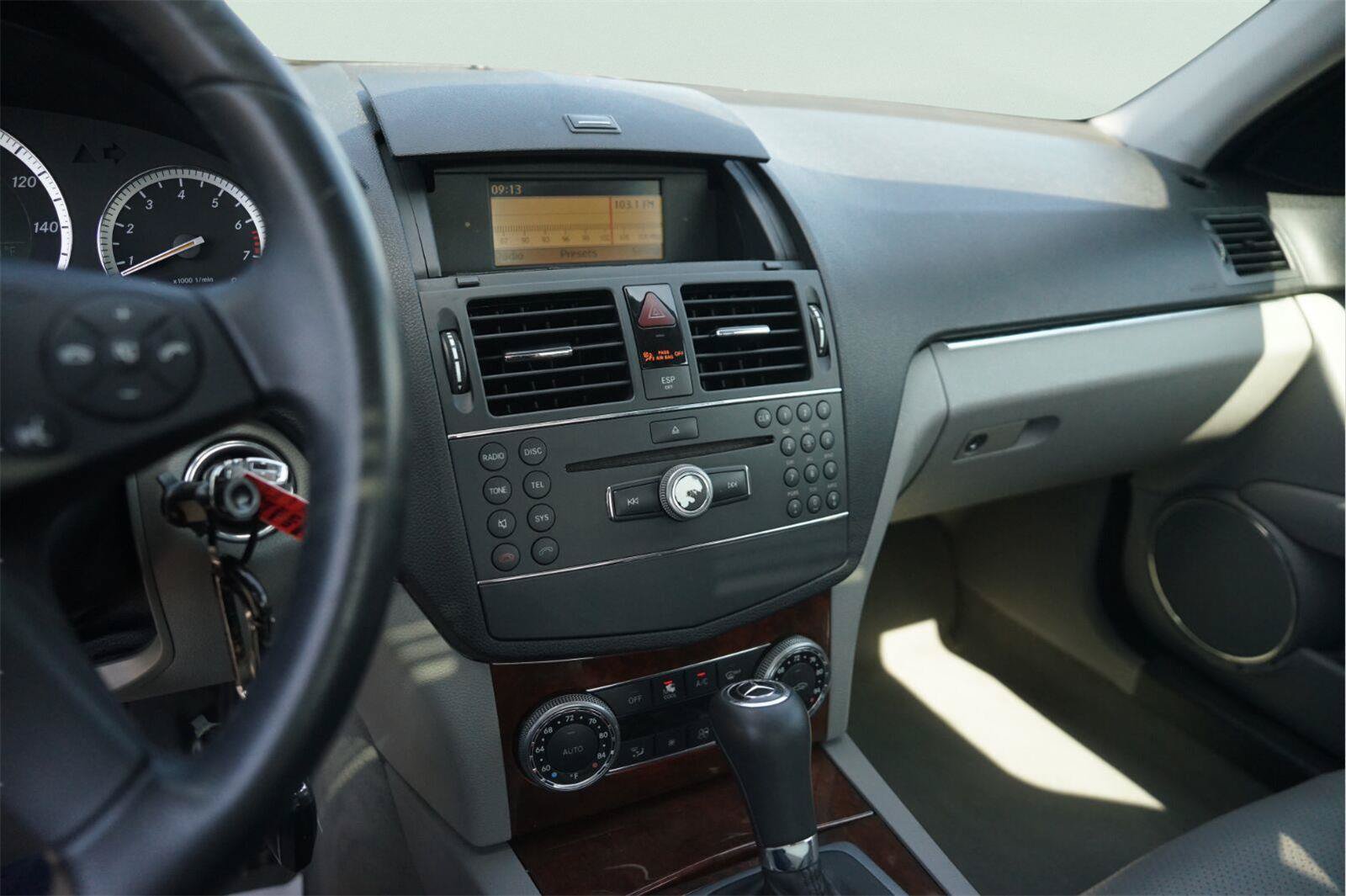 Used 2008 Mercedes-Benz C 300 Sedan image 27
