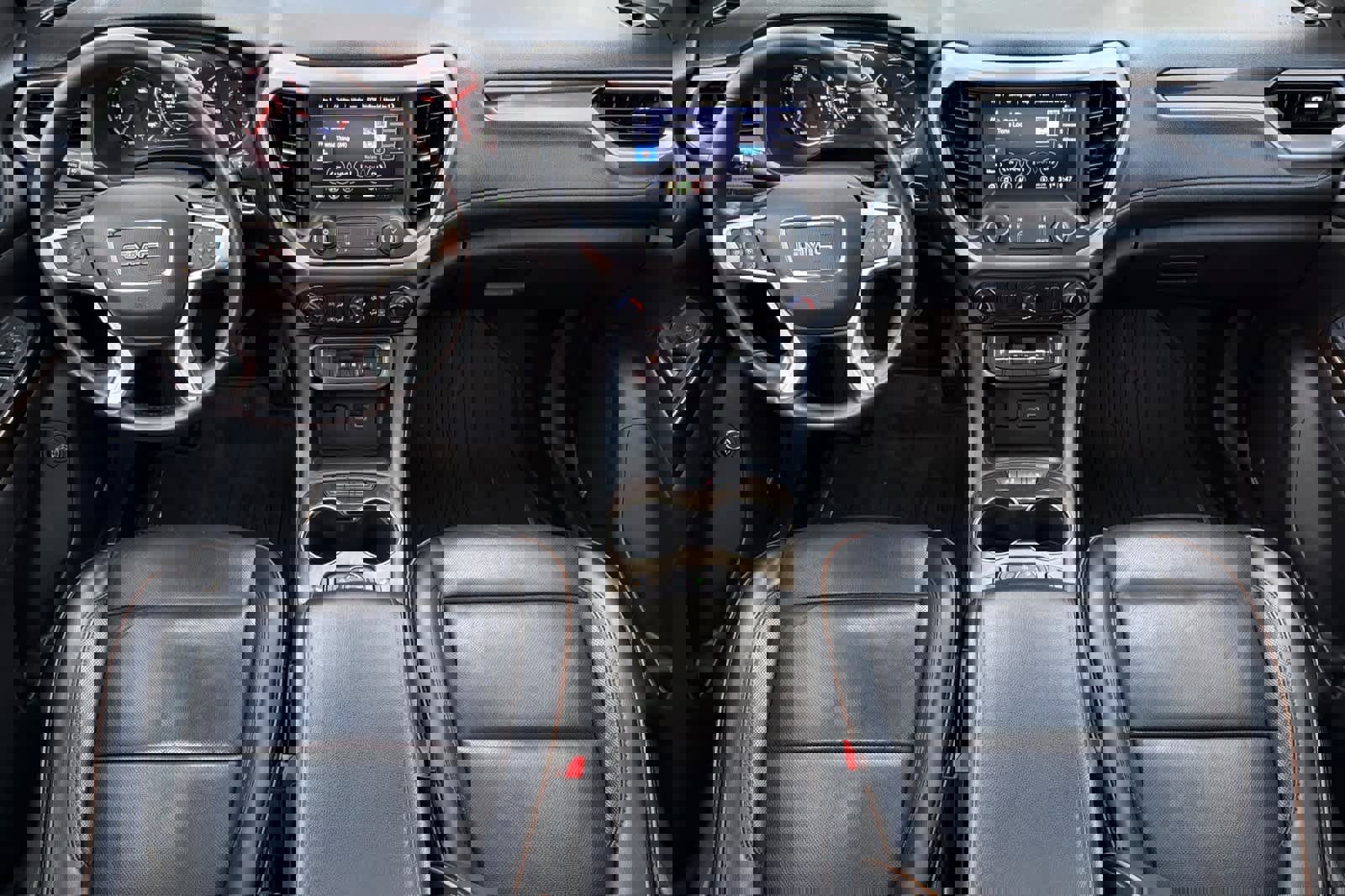 Used 2022 GMC Acadia AT4 w/ Technology Package image 3