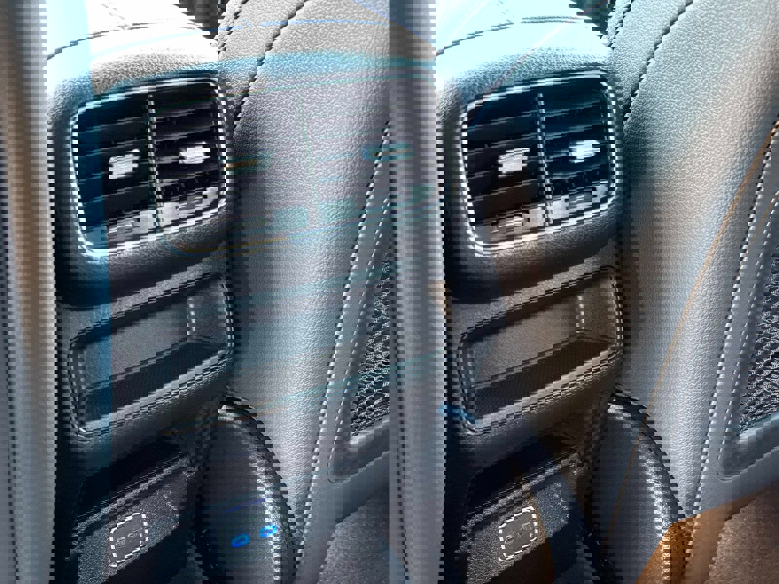 Used 2025 Mercedes-Benz GLE 350 4MATIC image 14