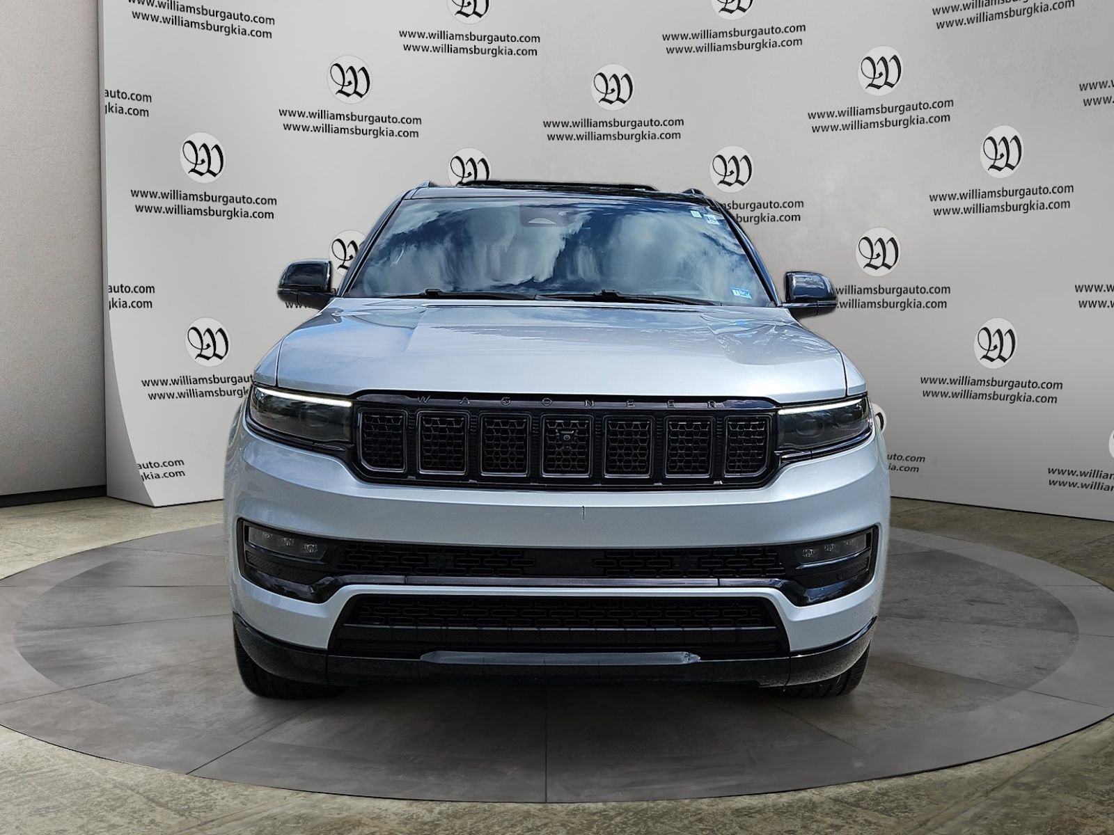 Used 2024 Jeep Grand Wagoneer Series II w/ Quick Order Packagew 28T image 8